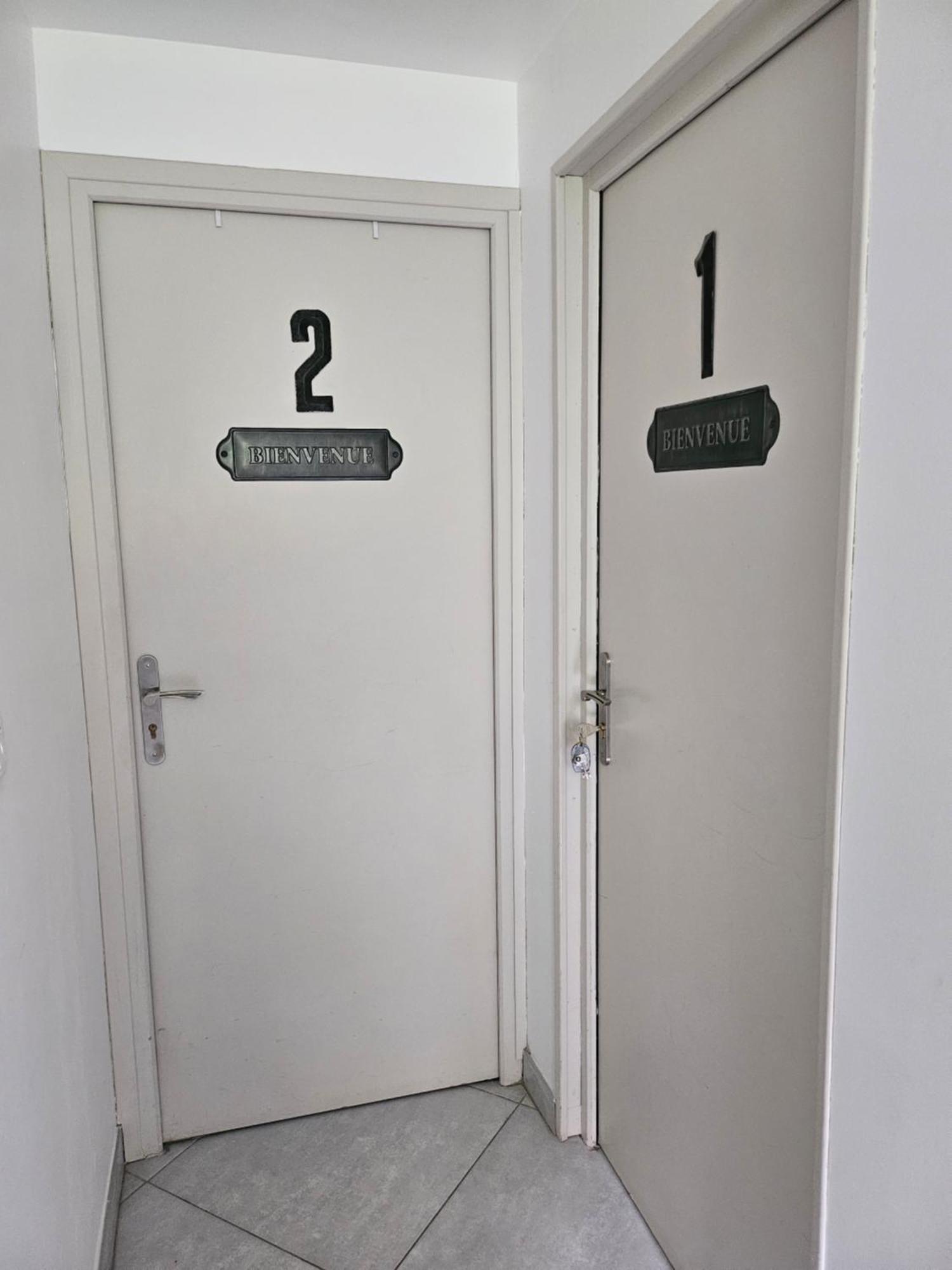 Appartement De Vacances Au 1Er Etage 45M2 Antibes Bilik gambar