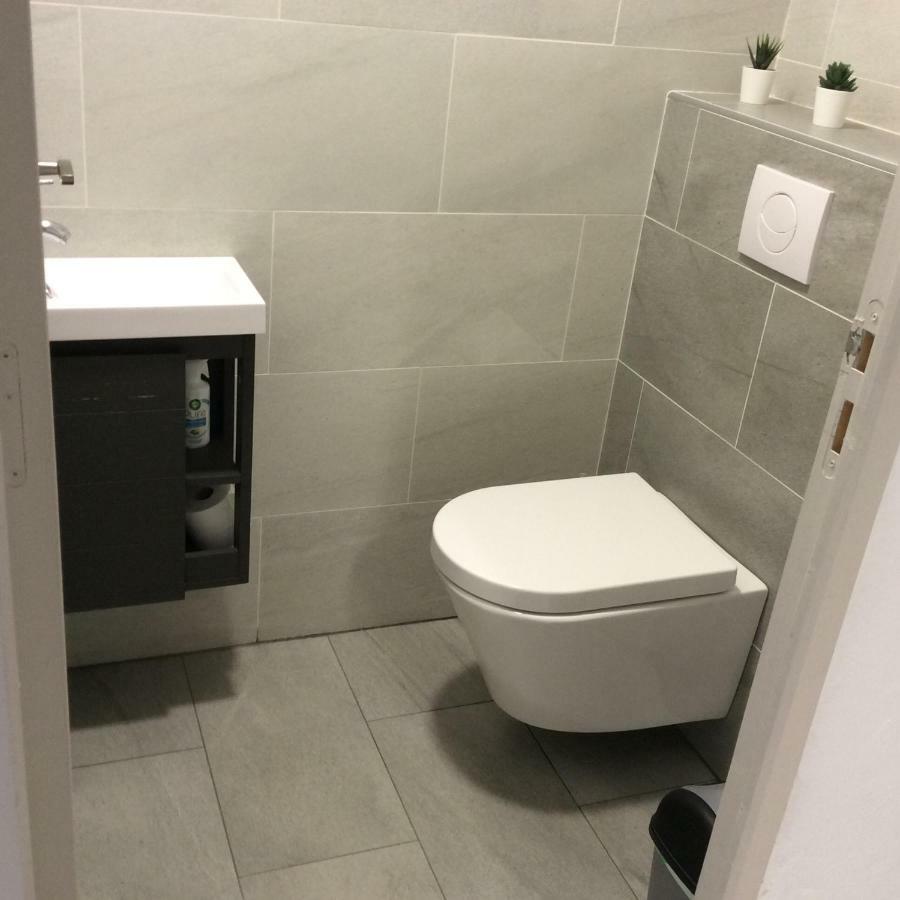 Appartement De Vacances Au 1Er Etage 45M2 Antibes Luaran gambar